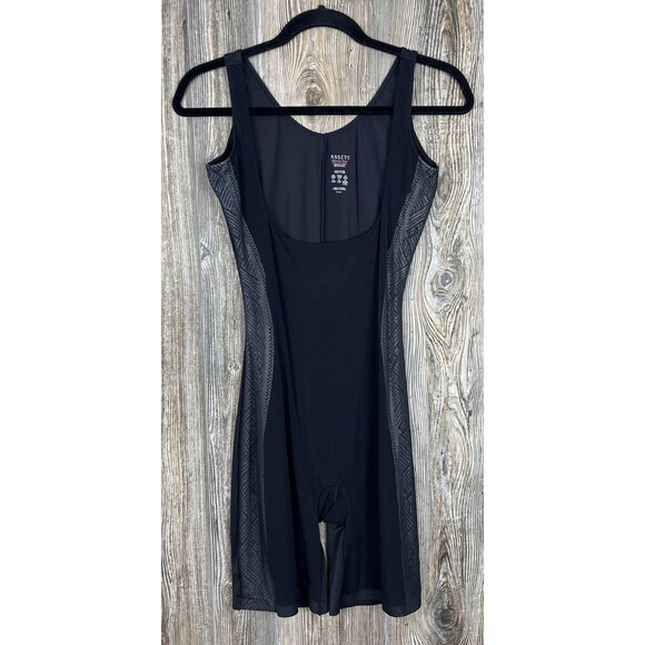 Spanx Black One-Piece Compression Body Suit Open Crotch Mid Thigh Plus Size 1X - Picture 1 of 9
